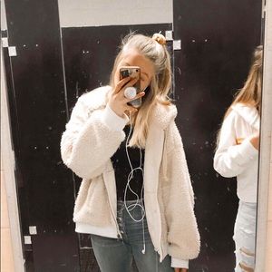 Meet your Posher, Kkatelyn